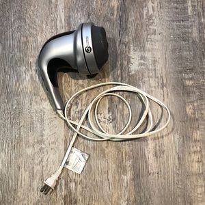 Portable spinning massager